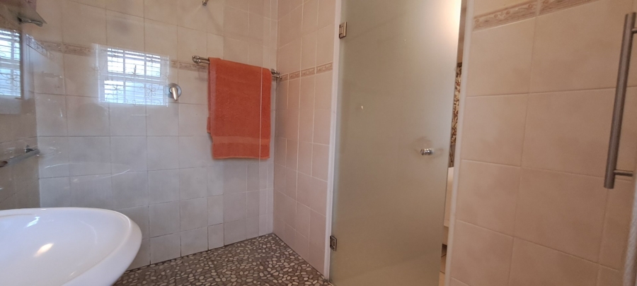  Bedroom Property for Sale in Windsor Park Eastern Cape